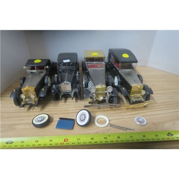 4 Antique Cars / Need Repair / Radio Cars