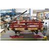 Image 4 : Combination Red Wagon Wagon/Sled Great Shape