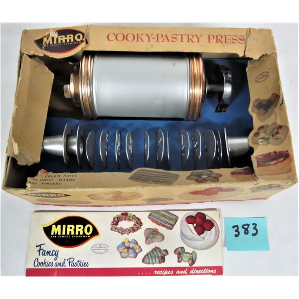 Vintage aluminum mirro cookie/pastry press/box & instructions