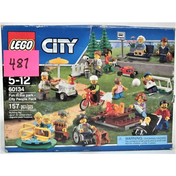 2016 Lego 60134 Fun in park city people pack