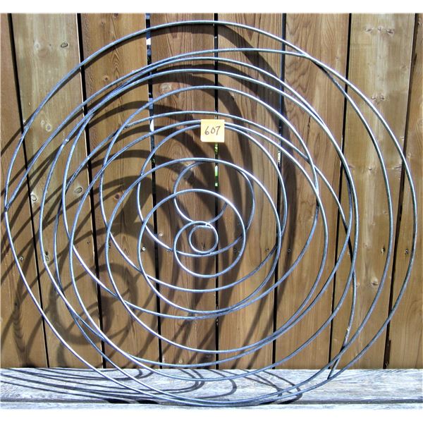 36" circular fence/wall decorative metal sculpture