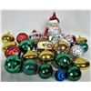 Image 2 : 14" Ornate glass container with lid plis 20 assorted unbreakable christmas decoration