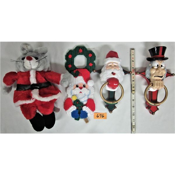 Christmas mouse present X2 Battery operated door knockers santa & scrooge