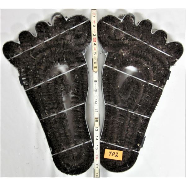 Giant 18" bigfoot bristle mud or snow scraper