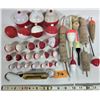 Image 1 : Lot 33 assorted plastic & cork fishing floats & 25 lbs metal fish scale