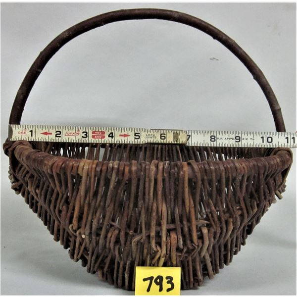 Handmade woven willow 11" basket with carry handle