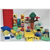Image 3 : Mixed lot vintage Lego Duplo various bricks, pieces and people