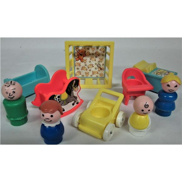 1970's Fisher Price #761 Little People nursery set playset