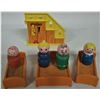 Image 4 : 1980's Vintage Fisher Price #952 Little People house playset