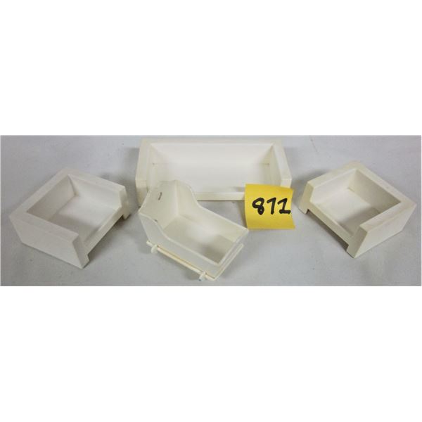 Lot Vintage 1980's Fisher Price dollhouse accessories #257 baby cradle #269 Sofa #279 2 armchairs