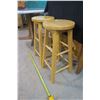 Image 3 : 2 Wooden Barstools