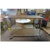 Image 3 : Vintage Table on Wheels
