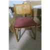 Image 4 : Vintage Table And 2 Chairs