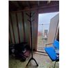 Image 1 : COAT STAND