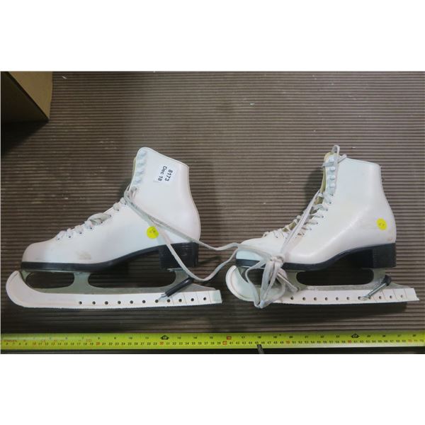 Ladies Ice Skates