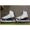Image 1 : Ladies Ice Skates
