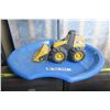 Image 2 : Snow Saucer And Little Tikes Payloader