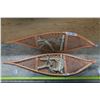 Image 2 : Pair of Snow Shoes