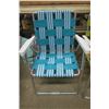 Image 5 : 4 Lawn Chairs, 2 Retro