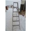 Image 4 : 5 Foot A-Frame Ladder