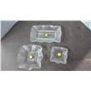 Image 1 : 3 glass/crystal trays