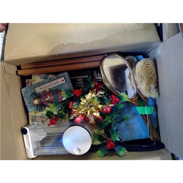 Box of mixc. Items