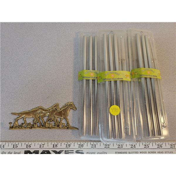 Brass horse key holder and 4 sets of new stainless steel straws