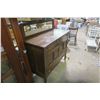Image 3 : 48 X 21 X 39 Buffet W/ Mirror