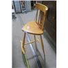 Image 3 : Corner Stool