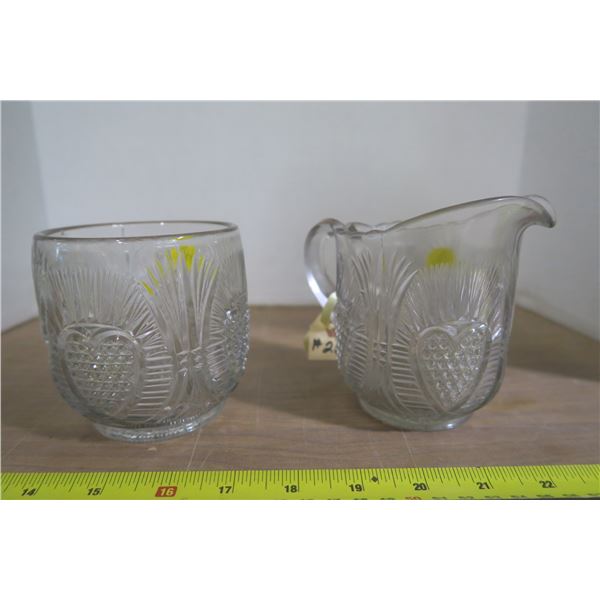 Heart Pattern Creamer and Sugar