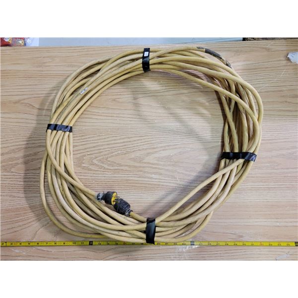 Heavy duty extension cord