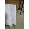 Image 4 : 5 New White Cabinet Doors 19 3/4 X 28 1/2 X 2      15 1/2 X 28 1/2 X 1    21 1/2 X 18