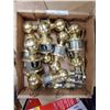 Image 1 : BOX OF INDOOR BRASS COLOURED DOOR KNOBS