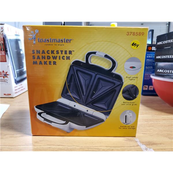 TOASTMASTER SNACKSTER SANDWICH MAKER -LIKE NEW