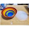 Image 1 : SET OF 6 NESTING BOWLS W/ LIDS