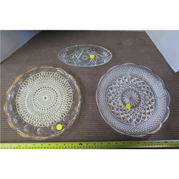 3 Serving Trays