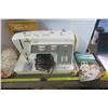 Image 12 : Singer Sewing Machine + Bag of Accessories