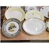 Image 2 : BOX OF PLATTERS & DISHWARE