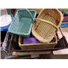 Image 3 : LOT OF BASKETS