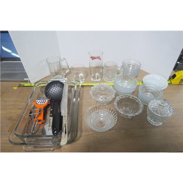 Box of Misc. Kitchenwares Including Glass Bowls and Dishes