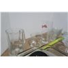 Image 5 : Box of Misc. Kitchenwares Including Glass Bowls and Dishes