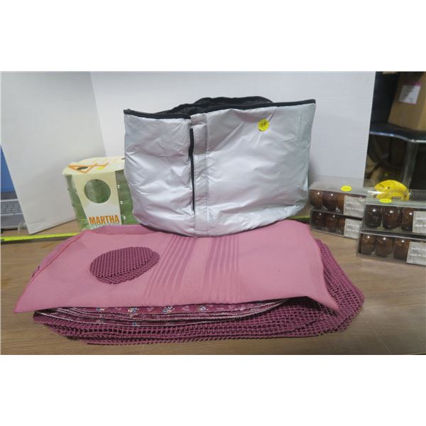 Cooler Bag With Napkins and Napkin Rings