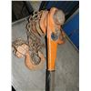 Image 2 : 6" Bench Grinder & Chain Hoist