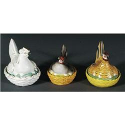 1 GROUP OF 3 STAFFORDSHIRE COVERED HENS CONDI