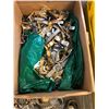 Image 2 : 3 boxes of watch parts