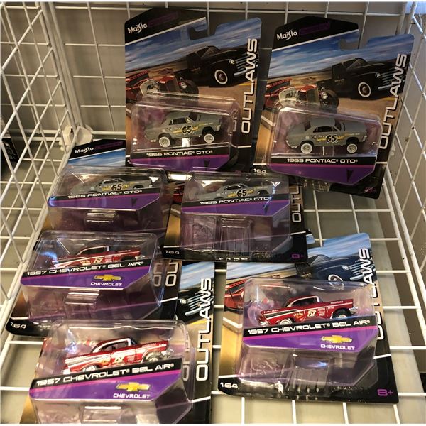 Group of 7 Maisto Design Outlaws series die-cast toy cars