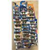 Image 1 : Group of 35 Hot Wheels & Matchbox die-cast cars