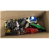 Image 5 : 5 boxes of loose die-cast toy cars