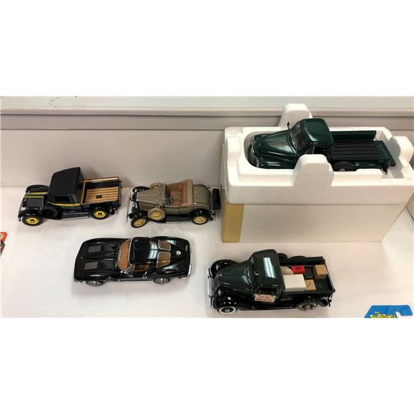 Group of 5 Danbury Mint 1/24th Scale & 1/24th Scale Model - Corvette/ Ford & Dodge