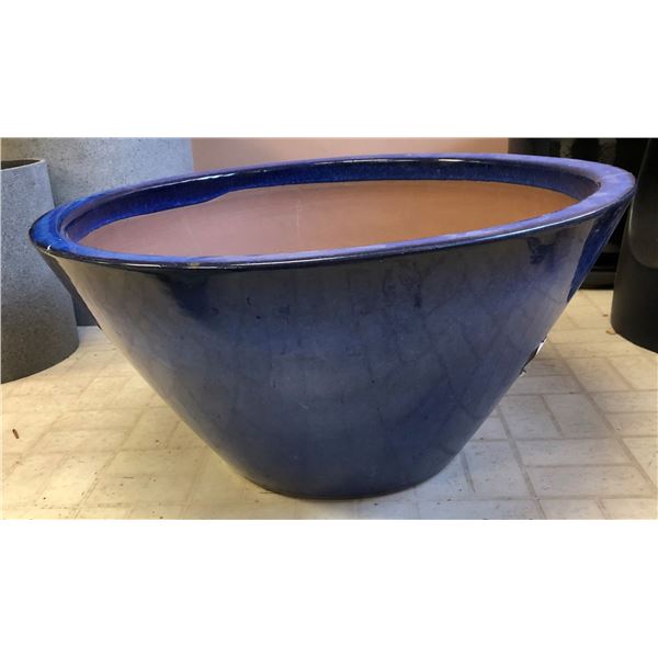 1 Blue Flower Pot